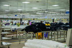 Guinée : le Fonds africain de développement accorde un prêt de 14 millions de dollars pour soutenir le développement industriel et la résilience des Petites et Moyennes Entreprises (PME)