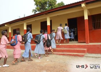Un Nouveau Départ pour les Élèves de Boké : UMS et la Fondation Wazni au Cœur de la Rentrée Scolaire