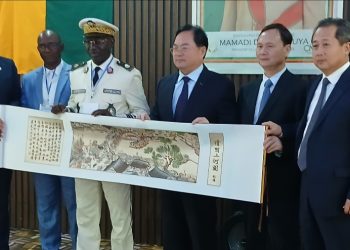 Boké – Coopération : Le vice gouverneur de Henan (Chine) reçu par son homologue de la région administrative de Boké 