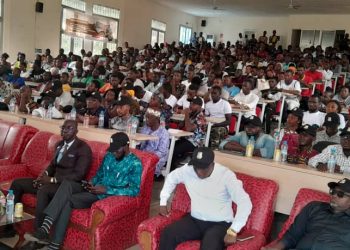 Boké – Vulgarisation de la nouvelle constitution : les émissaires du CNT en face des étudiants de l’Institut Géo-Mine 