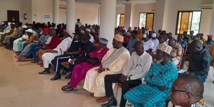 Boké – vulgarisation projet constitutionnel : la mission du CNT échange avec les forces vives