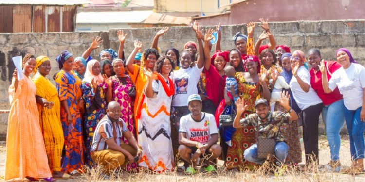 Boké – Formation : Appuyée par la Fondation Alcoa, l’ONG Rassemblement des Jeunes Leaders de Guinée vient au secours des jeunes filles et des mères célibataires