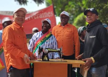 Boké – Société : Le Consortium SMB-Winning offre des machines à coudre aux communautés de Boké et Télimélé 