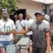 Boké – Politique : Le PDG de Solima Sécurité offre des motos en soutien au Président Mamadi Doumbouya